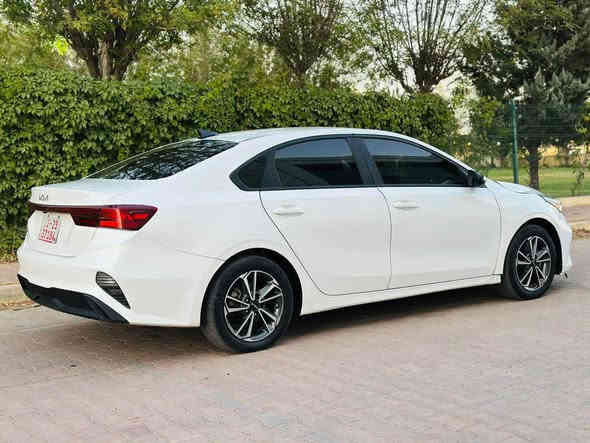 السلام عليكم 
كيا فورتي 2023 رقم اربيل الدولي سنويه باسمي 
سياره مناسبه كلش لان بيها 5 قطع صبغ 
جاهزه من كلشي 
رادارات 
تحكمات ستيرن 
تحديد مسار
شاشه 
كامره 
وبعد بيها مواصفات
(((((السعر 128$)))))
بغداد الدوره 
***********
الشراي يتصل او واتساب
راسلني ادزلك صور الحادث اذا تحب بغداد
