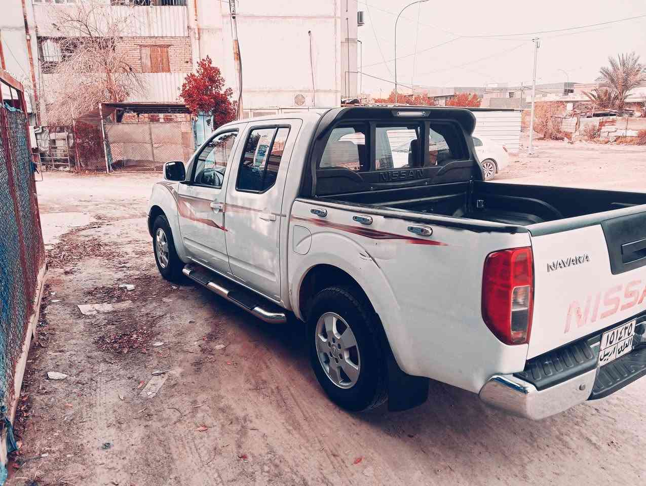 نيسان للبيع جاهزه ومكفوله من الظربه والكص والصبغ بيها فقط بارد قليل كلش بالبدي موديل 14اوتوماتيك جاهزه من مكينه وكير وحداديه وتخم تاير سعرها با120وبيها مجال قليل عنواني بابل الاسكندريه ***********
