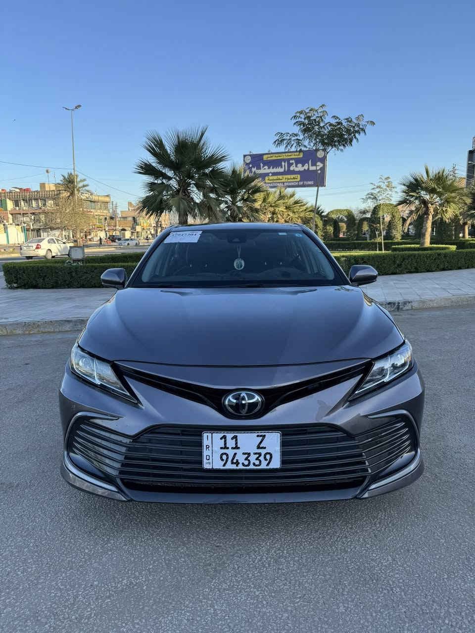 تيوتا كامري 2023 🇯🇵
ماشيه 24 الف مايل 
رقم بغداد باسمي مداور ثاني يوم 
مواصفات le 
حادثها خلفي جاملغ و قبق جنطه 
السعر 185 مع المجال 
للاستفسار / ***********
