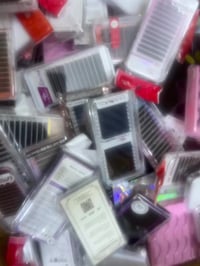 ١٨٦ علبة • أحجام مختلفة