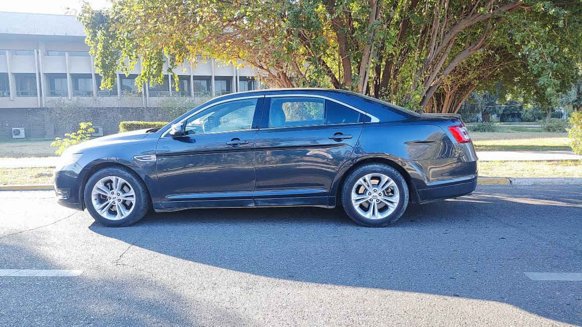 فورد تورس 2017 وارد امريكي 6 سلندر رقم شمالي هزة و سنوية بشهر العاشر يعني بعدها فعالة باسمي السيارة و اي تفاصيل اتصل و تدلل بغداد, العراق


**إذا كنت صاحب هذا الإعلان وتريد حذفه لأي سبب، رجاءا أرسل رسالة إلى الدعم الفني**