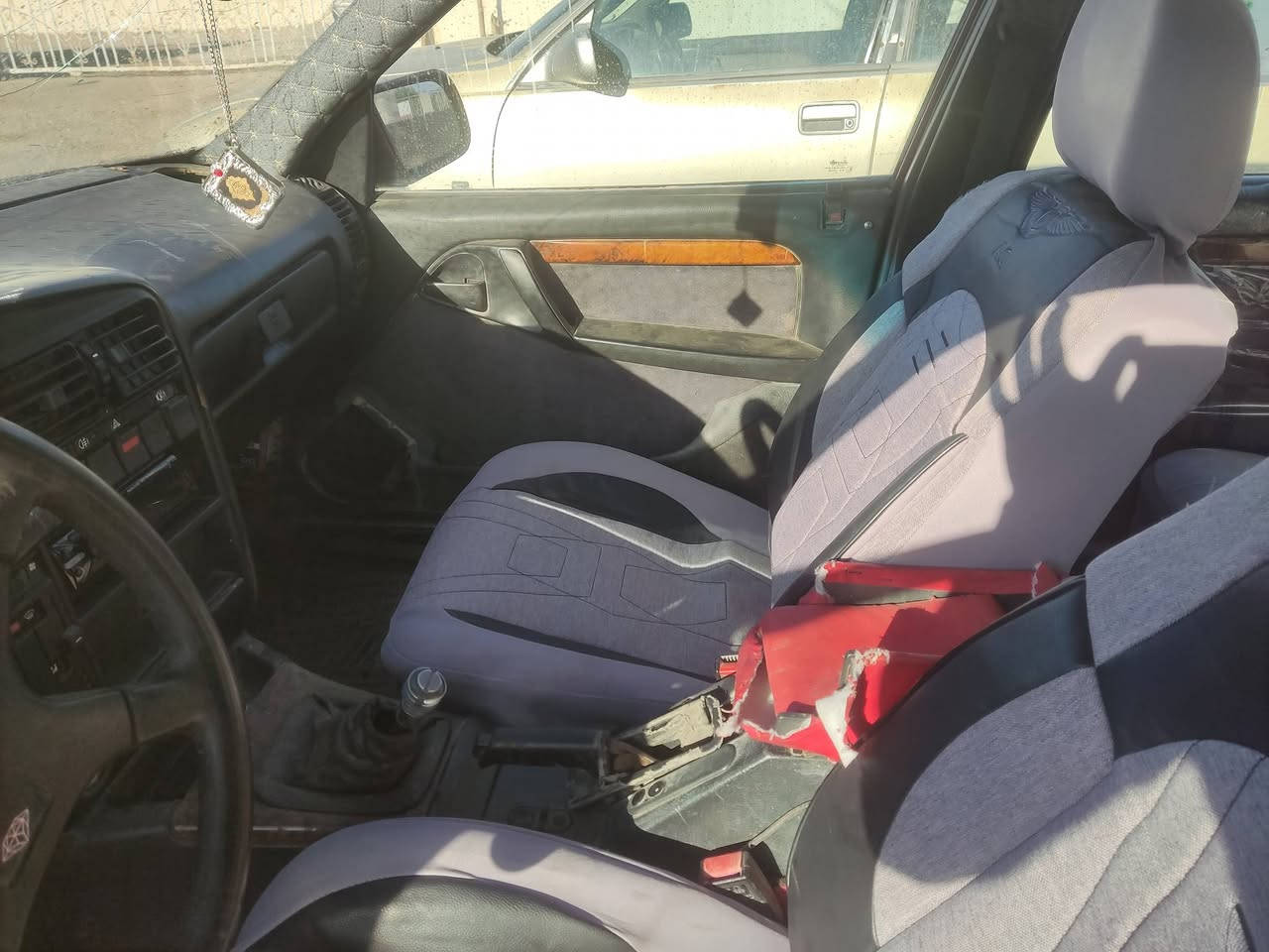 رقم انبار ٩٣محرك كير كهربائيات مضبوط مكاني خالديه تواصل ***********السعر 31
