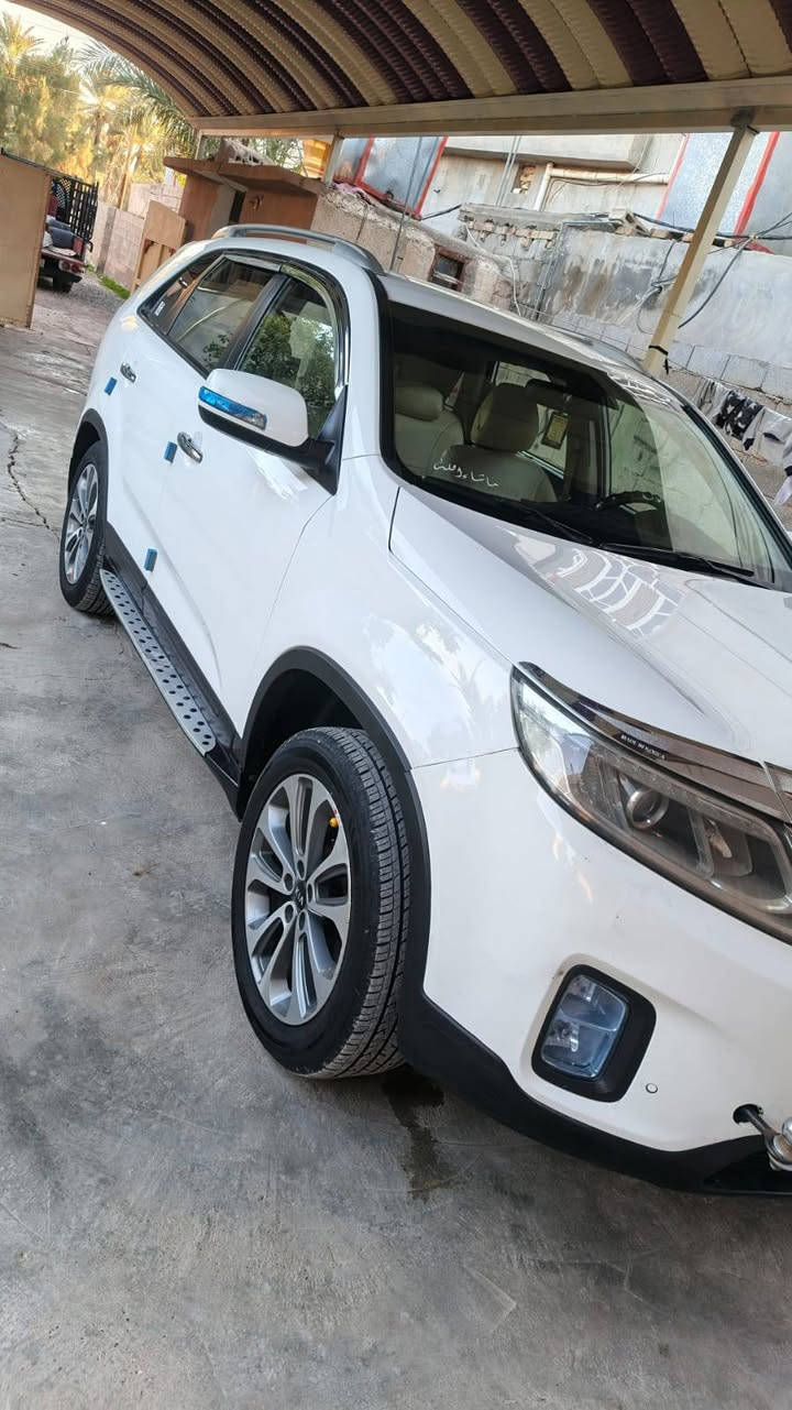 السلام عليكم
سياره سورنتو للبيع

موديل 2015 مكفوله كفاله عامه 
رقم بغداد بسمي شرط التحويل 

المواصفات 

 كامره خلفيه 

حساسات امامي وخلفي 

بك لايت LED

ويل كب 19

بصمه تشغيل 

 بصمات 

كشنات جلد

سبعه  7 راكب

مري كهرباء 

كشنات جلد 

اناره بل يدات باب 

اناره داخلي 

6 سلندر

شاشه لمس 

اشاير بلمري 

تحكم ستيرن

اشاره ترحيب 

قطع تبريد عدد 3

كرسي السائق  كهربائي

تبريد وتدفئه شغال

سعر: 198 وبيها مجال
مكاني ديالئ 

الاستفسار: ***********
