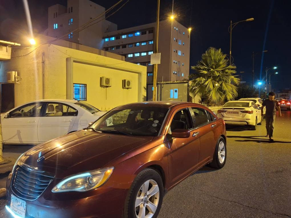 کلایزر C200 سعر75$ورقە
مودل 2011 بدون سبغ
رقم کرکوک مشروع اول 
محرک کیر شرط محرک2.400 
مکان کرکوک سیارە للبیع مراوس 
***********
*********** كركوك, العراق
