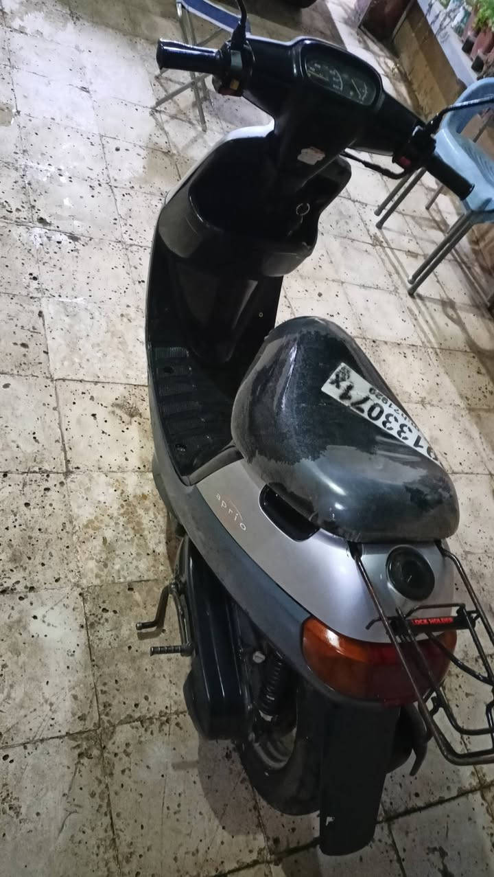 سلام عليكم
ماطور  بوتين  نضيف 
وايرمنيه شرط 
مكينه شرط 
سعر 350 وبي مجال بصيط 
رقم ***********
