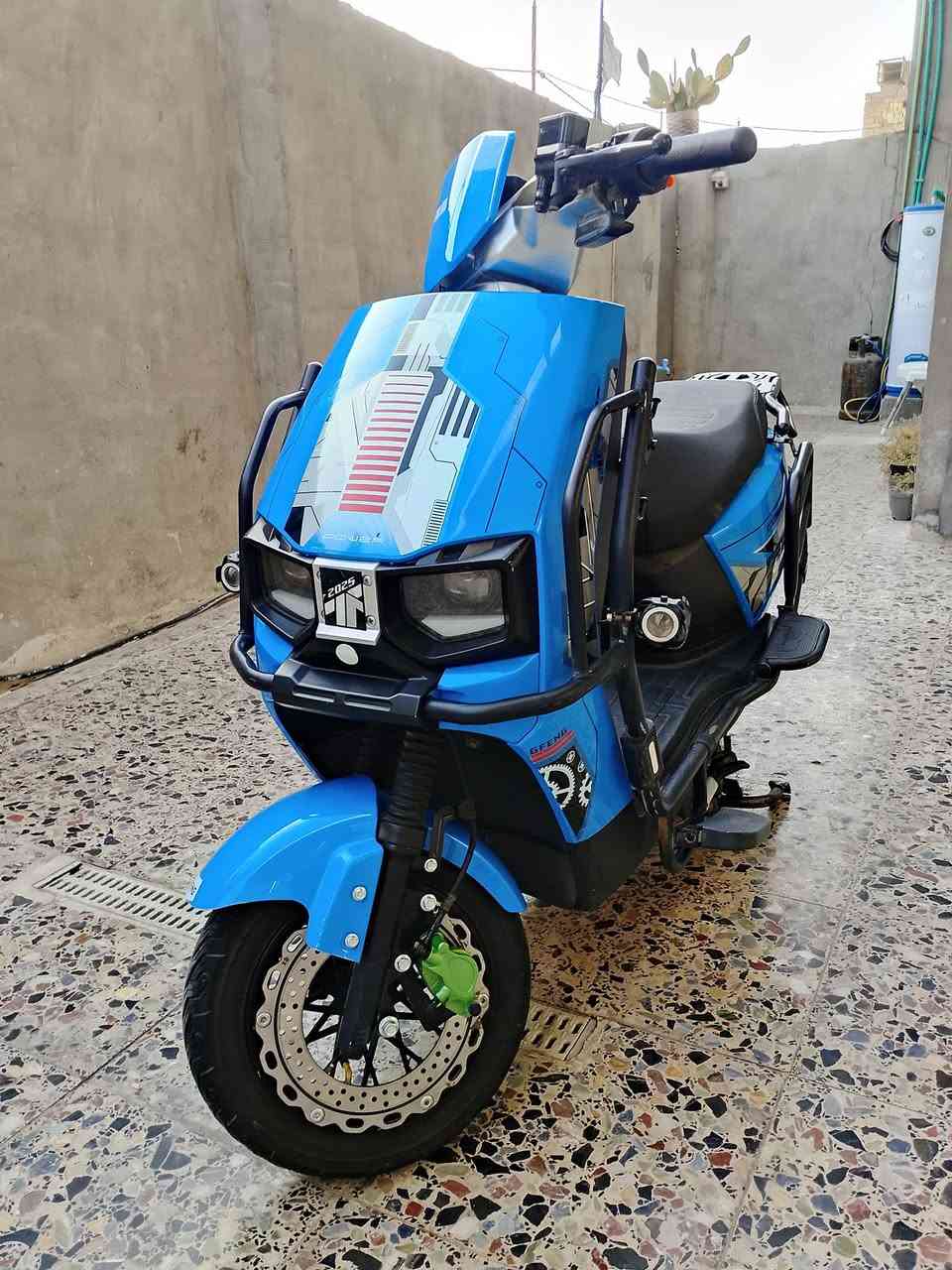 دراجه شحن جديده كلش علفحص 3 نمر نظام Rبك السعر 750 وبيه مجال للاتصال *********** مكاني بغداد حي اور
