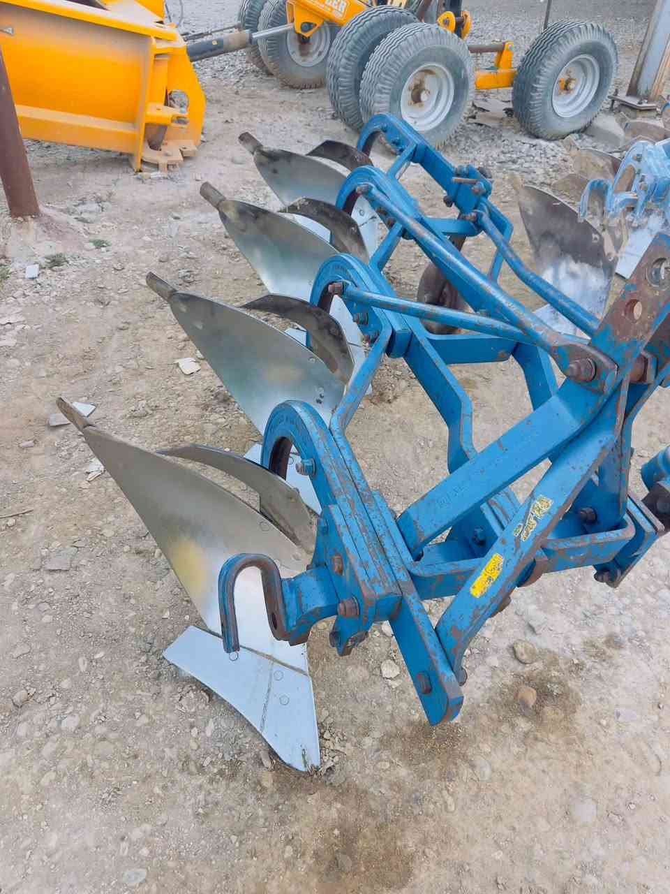 سلام عليكم 
للبيع فدان 14 لبير 
فدان مكفول من لفطر ولحيم 
***********
