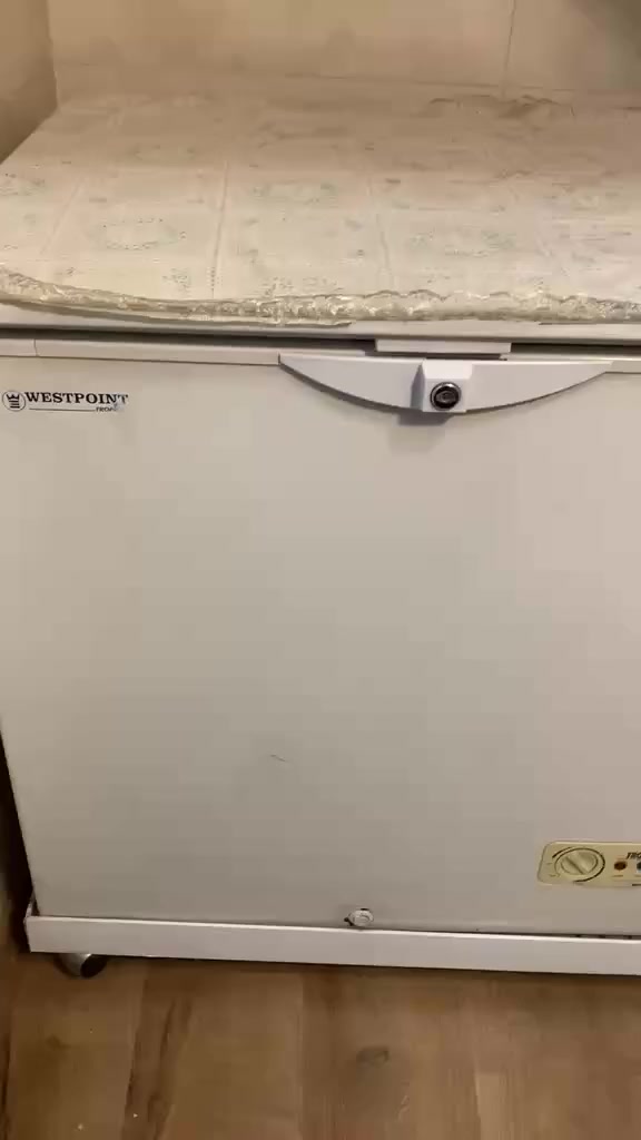 مجةميدةيةكى خاوين هةموشت بيلادية نرخى ١٢٥هجزار  هةولير


**إذا كنت صاحب هذا الإعلان وتريد حذفه لأي سبب، رجاءا أرسل رسالة إلى الدعم الفني**