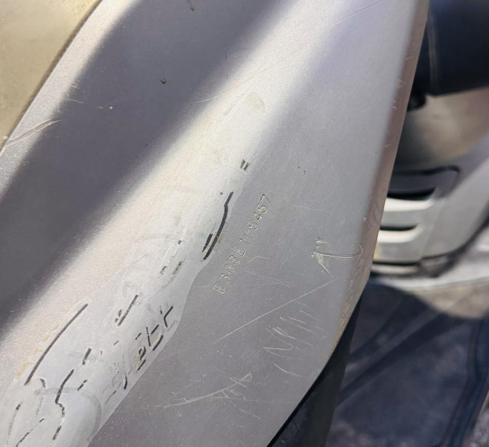 السلام عليكم بريز دراجة تجي شوفهة اذا مفتوح برغي اذا محرك مو مال رمبة تاهذهة بلاش نقص باتري كاعد فقط جيب باتري وتعال يشهد الله بل قران الي ياخذهة يترحماي 
السعر قيم وخذ مالت الله لحد يكسر بيهة 
العنوان بغداد جميلة او مدينة صدر كفر ختم واحد 
الاتصال *********** شراي يتصل غير متواجد عل نت
