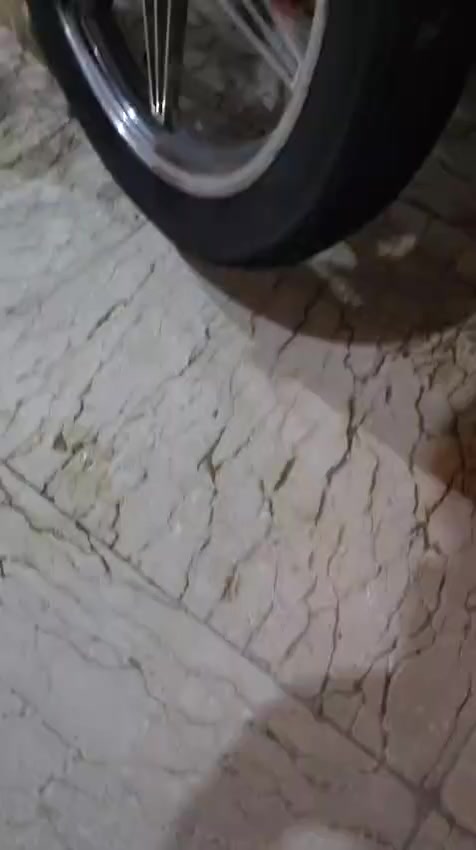 سلام عليكم دايون عظم  وراق اصولي  مديل  2023السعر واحد 400 وخمسين وبيه *********** مكان  كربلاء
