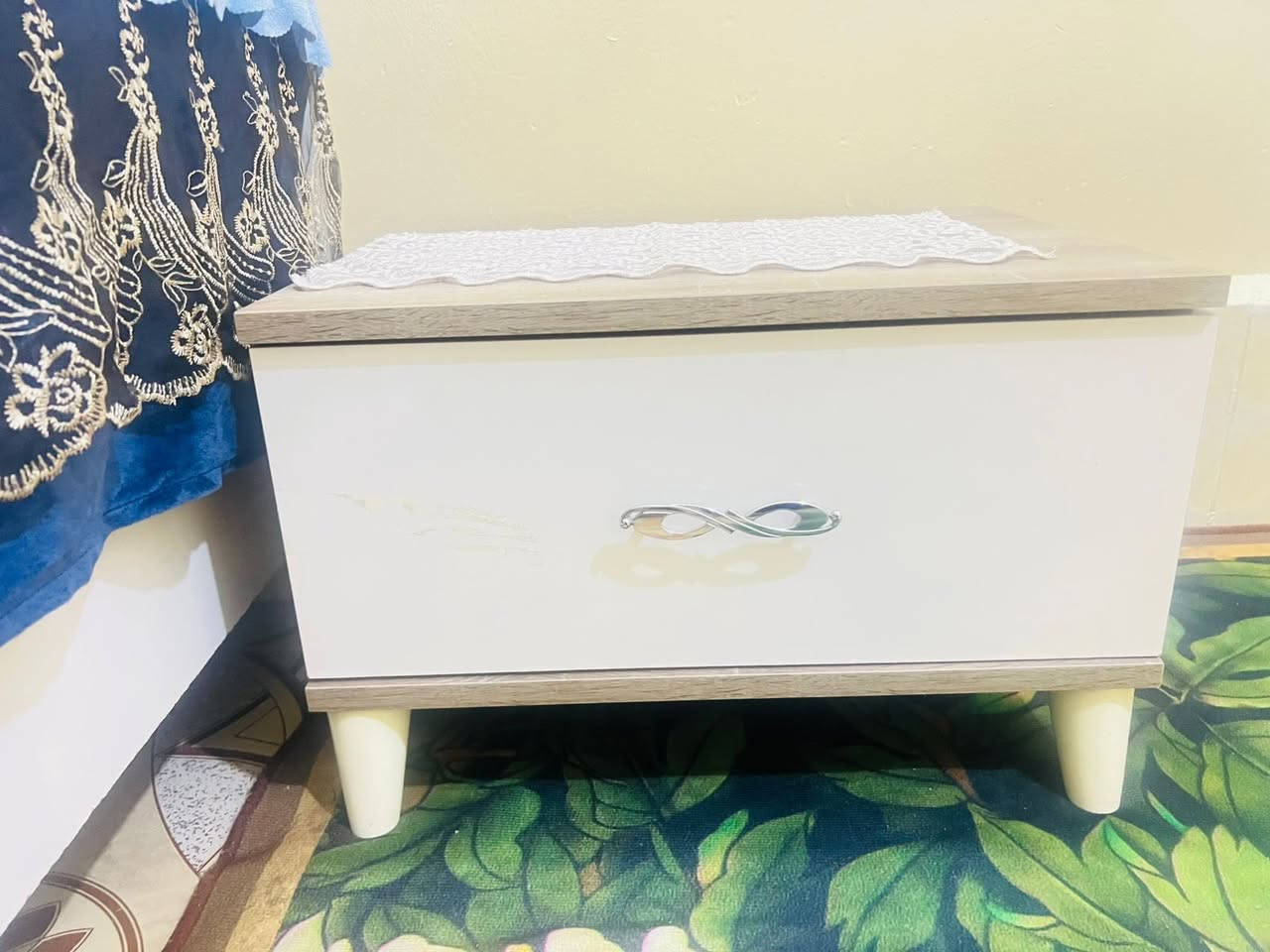 سلام عليكم من رخصه الادمن غرفه نوم تركي للبيع 
بسعر مناسب 350 بي مجال رقمي ***********
