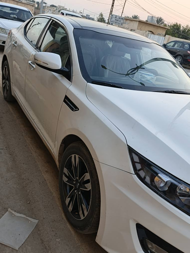 للبيع كيا اوبتما 2012 خليجي

الون ابيض ثلجي
 مكينه 2400 دوش المرغوبه
سياره فول موصفات 1/1vip
ميحتاج اذكرهن
سونار مرفق مع صور
صبغ حزام
بيه طخه براس جاملغ البجه
السايق 
تبريد تدفه شرط
صدر. 80 بلميه
 تايرات خير من الله
سعر 105 وبيه. مجال بسيط
سنويه 27 
مكاني صلاح الدين الضلوعيه
*********** بلاد, صلاح الدين
