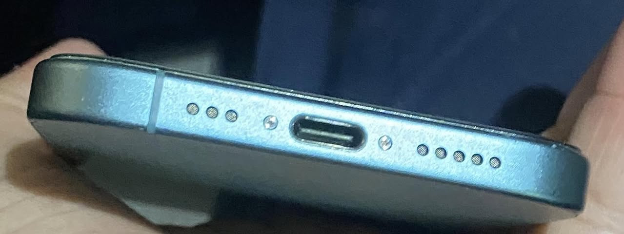 ايفون 16 البيع حدثته وكف سيمكارت شبكه تقره بس ميتصل ابيع عاطل ذاكره 128 عدد الدورات الشحن 44 البطاريه 100 سعره 650 رقم ***********
