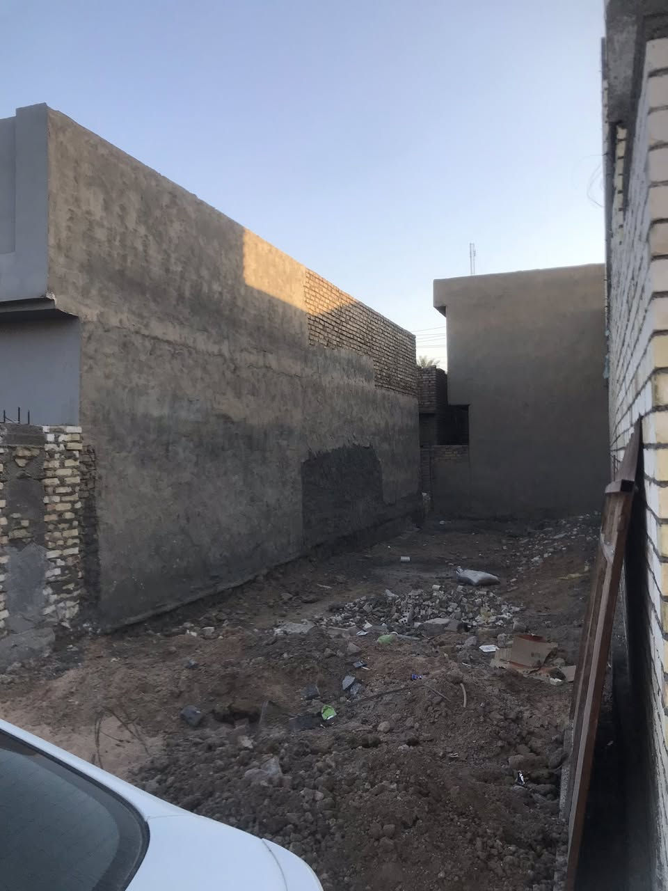 سلام عليكم قطعه100م طابو صرف العنوان طويريج ام الهوى شارع الحمداني السعر50مع المجال الاستفسار***********
