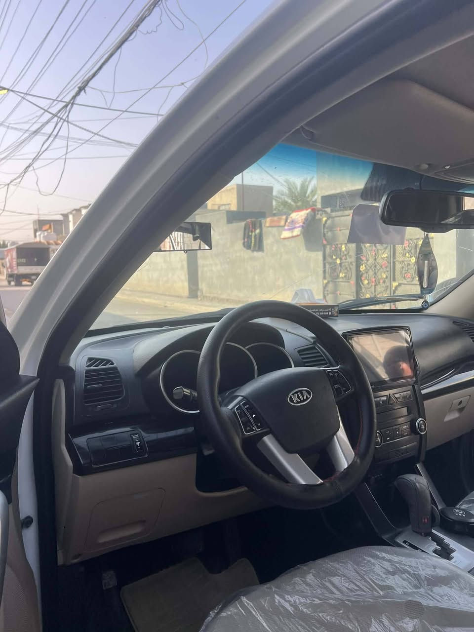 السلام عليكم
سورنتو موديل 2010 خليجي

محرك 4سلندر/2400

سبعه راكب

بانوراما سلايد

تخم تاير جديد

شاشه تاب اصليه

تحكم استيرن

حساسات خلفيه

اشاير بالمرأة

تبريد شغال ثلج

السيارة مكفولة ما عدا الباب الخلفي عكس السائق صبغ

السعر 140 وبيها مجال

العنوان بغداد تقاطع النهروان

رقم الهاتف ***********
