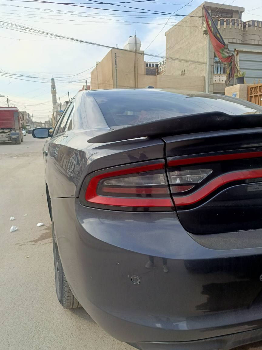 السلام عليكم جارجر مديل 2016 اصل فول مواصفات فتحه فول تحكمات شاشه حجم كبير كشنات جلد احمر مطعم باسود كشن السائق كهربائي  بصمه شاشه اعطال تبريد حداده تخم تاير كله جديد سياره SXT محدث SRT بنيد ودعاميه ولحايه لون اسود غير محدد رقم بصره معوقين وبعدها ما محوله سنويه منتهيه بيها اربع قطع صبغ سعر جدا مناسب واتساب موجود (***********) مكاني بصره البصرة, العراق
