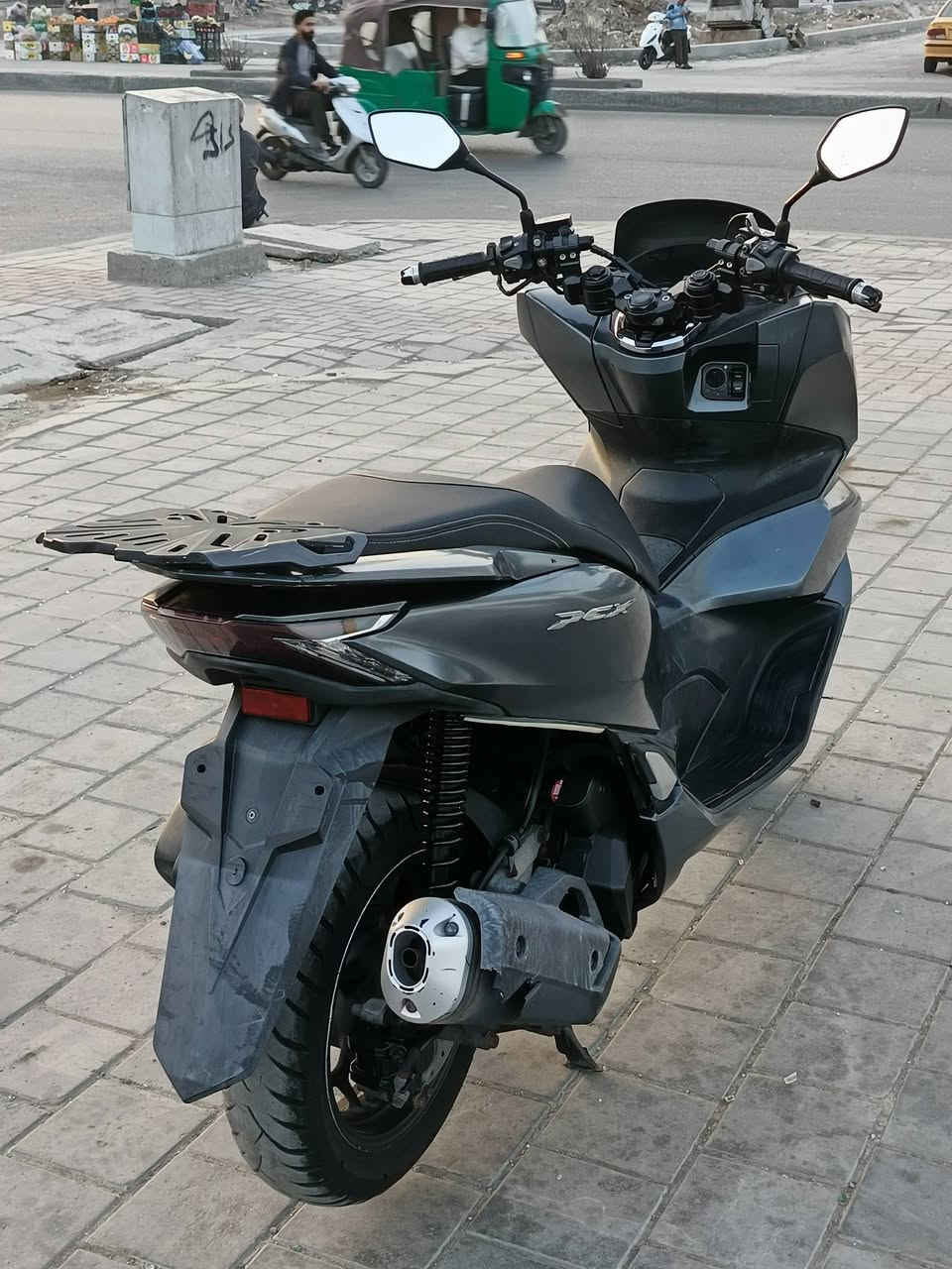 سلام عليكم بي سي إكس جيل الرابع
وارد كوري ماشيه 16الف مكفولة كفاله عامه
ستيرن 3 قطع تتدفئه بليدات سبايدر أصلي 
حساس زدحام أي بي إس مانع انزلاق 
دراجه بحالت الوكالة تحفه خير من الله 
سكن بغداد حي النصر   ***********
