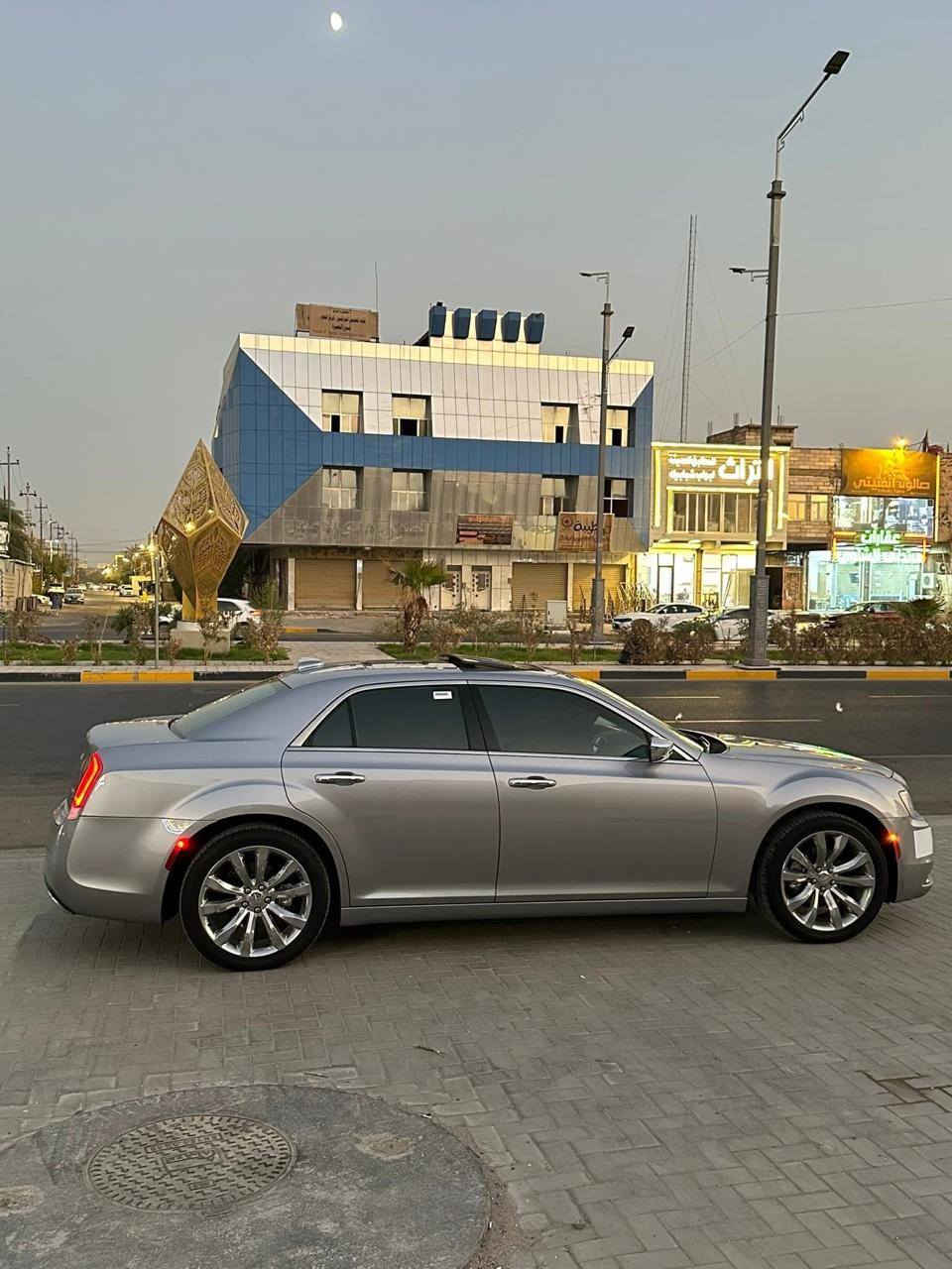 اوباما 2016 كلين تايتل كفالة عامة وارد كندي من الدعامية للدعامية
الي يدور جديد وما ماشيه خط ماشيه 68 الف فقط 
فول مواصفات 1/1 300 C 
كشنات كهربائي ستيىن كهربائي كشنات حار وبارد داخل بيجي 
مرايات قلاب ويه البك 
بردة خلفية 
بنوراما 
يدات كروم 
تشغيل عن بعد 
ويل مكسيكي اصلي تخم تاير جديد 
سيارة جديدة وجاهزة من كلشي 
سيارة كفالة داخل العراق وخارج العراق 
لون مميز صدر الحمام / لايتات زنون لد ثلجي 
ماشيه 68 الف ميل حقيقي 
تو ويل محرك 3600 6 سلندر 
رقم شمالي وكالة او تحويل حاضر 
للاستفسار ***********
المكان البصرة شط العرب
