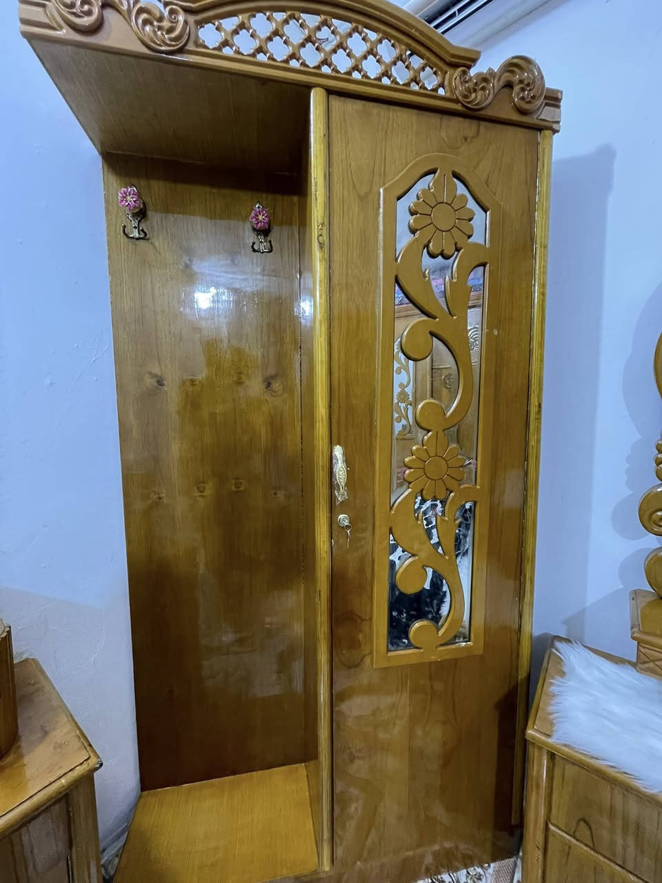 غرفه عراقيه تسكام نظيفه البيع سعر 850 عنوان زبير   *********** رجآ موشراي لاتتصل
