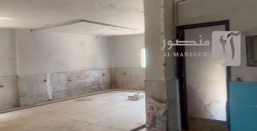 متاح للإيجار مصنع

بمدينة العبور - حي الشباب

موقع مميز و قريب من الخدمات 

  • بمساحة 300م 
مبني علي 50%

 • يتكون من 
ارضي + اول + تاني 

 •نشاط غذائي 
جاهز للتشغيل مباشرة 

للإستفسار و التواصل 
01021777104 
شركـة آل منصـور للتسويـق العقـاري


**إذا كنت صاحب هذا الإعلان وتريد حذفه لأي سبب، رجاءا أرسل رسالة إلى الدعم الفني**
