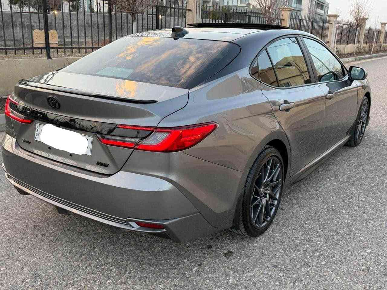 TOYOTA CAMRY 2025 XSE (HEV) 

.. گیڕ و مکینە كارەبای بەشەرت  .. مکینە  4 بستۆن   حجم ٢٤ هاى برێت… سەیارەیەکی زۆرجوان و خاوێن و بێ مەسرەفە  زۆر  تازەية… سەیارەكە    پێشو دوای كەپسە .. دوو درگای بۆیاخە كەمێك ناوی گرتوە   بی ئیرباگ ... 
  سەیارەكە فول فول موصفات 

ناو زةرد ، بصمە، دركا بصمە ،پانۆراما ،سنوق شقت ،راداری ئاوین ، كوشن جلد ، كوشن سارد و گەرم    ،سوکان ڤۆلیۆم ، تەحدید سورعە  ،  شاشه ، كاميرة  ، كوشن كارةبا  ، ئاوينة ئيشارات ،لايت ليد ، لایت ئۆتۆ  ، eco، تەبرید مرکزی، بلاجیکتۆر،حاسي دواوة .   CD,USB,AUX,

‎شوێن   ::::   سلیمانی 
 *********** السليمانية, العراق
