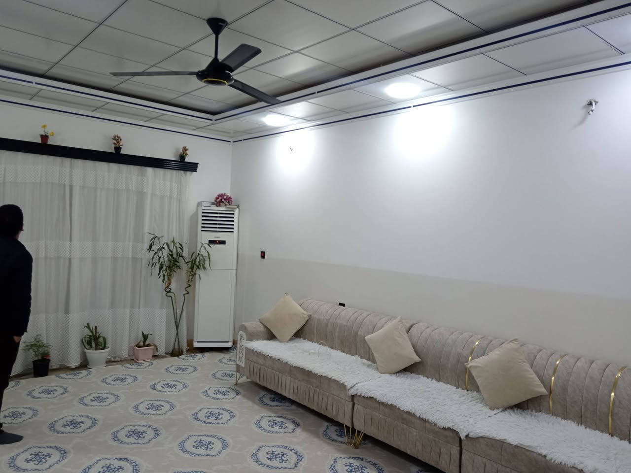 دار للبيع 200 متر بنجاعلي داخل سوق علاء الدين تجاري فول سيراميك للاستفسار الاتصال على الرقم 
***********
*********** ***********
