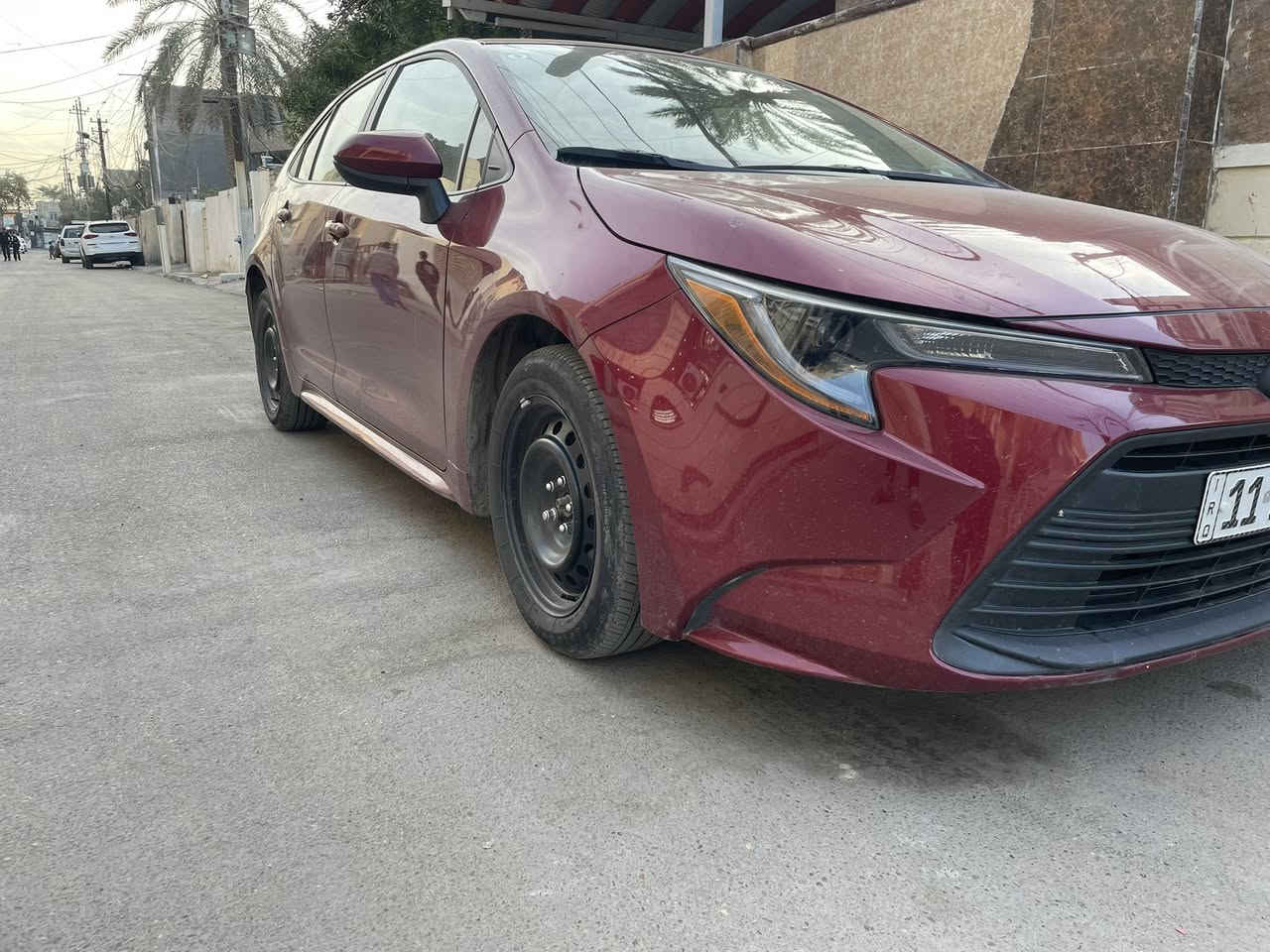 كورولا للبيع موديل 2024 سياره جديد ماشي ١١الف سياره تخم تاير جديد سياره معرف موصفاته السعر ١٦٥ بي مجال صور حادث بل منشور بسمي سياره ***********
