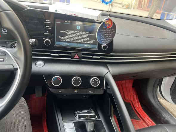 السلام عليكم 
النترا ٢٠٢٤ تجميع الصين رقم اربيل باسمي
ماشيه 27الف كيلو 
مواصفات
سلايد 
بصمه ابواب +بصمه تشغيل 
ويل كب 17
اشاير مري
لايت لد 
حساس امامي خلفي
شاشه نفكيشن 
كامره
مري شفط
لايت 3عدسات زنون
كشنات جلد
هند بريك بصمه
اوتو هولد
كير دجتل طياره
تبريد خلفي 
تحكم ستيرن جهتين /كروز سرعه 
ماطور لايت/كيلو متر دجتل
كير 8 سرعات 

مواصفاتها معروفه 
السياره فول مواصفات 
مكينه 1500دبل نوزل 
السعر 143 بيها مجال 
مكانها كربلاء
***********
