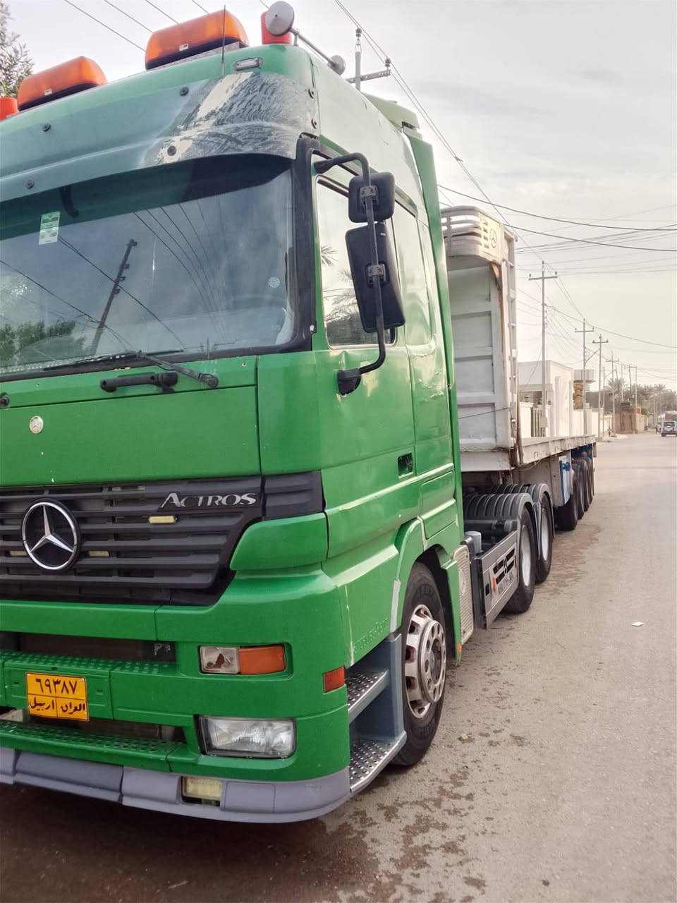 سلام عليكم البيع شمعه مديل ٢٠٠١ مكينه ثمانيه بستم اتصل ***********
