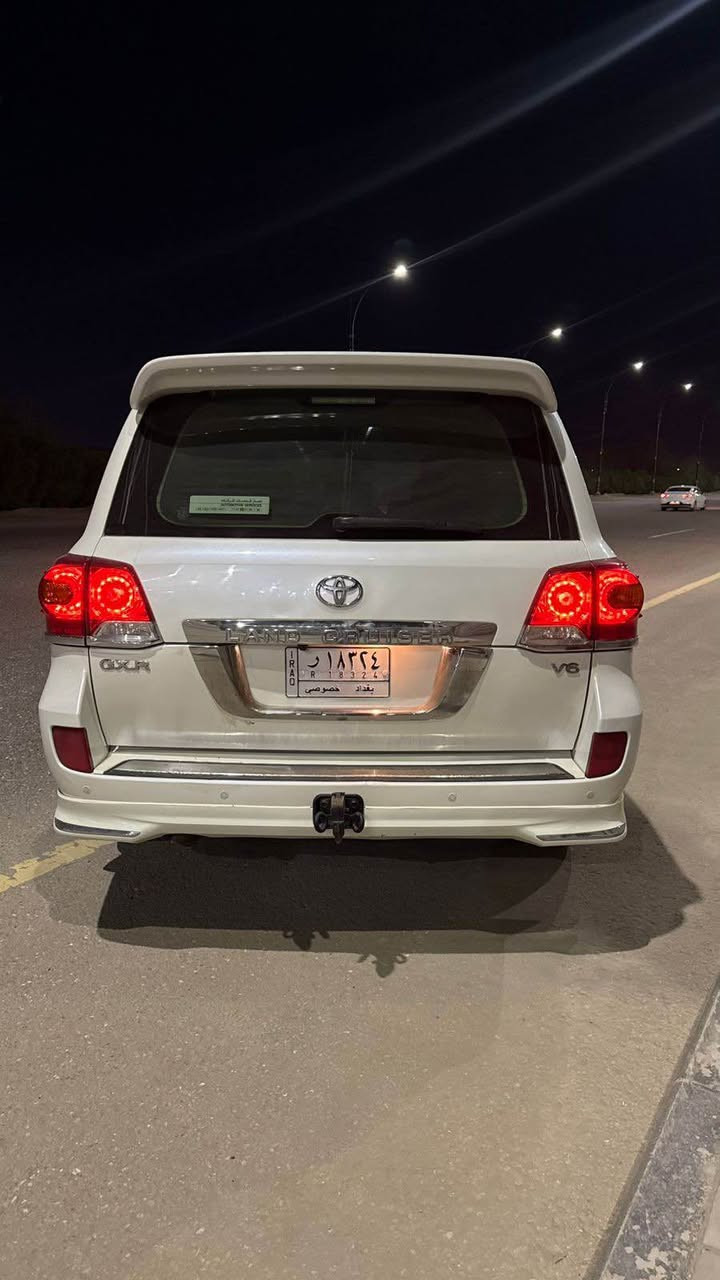 السلام عليكم  لاندكروز بريم 2013 كفالة 
6 سلندر رقم بغداد  مشروع وطني 
اللون ابيض صدفي
سلايت روف 
فور ويل 
ابواب بصمتين
كشنات جلد 
كشن كهرباء 3دكم
اشاير مري
جام اوتو
لايت زنون 
تبريد ثلاث قطع 
ثلاجه
‏‎تحكم استيرن
السيارة جديده ومامتعوبه
السعر 365 وبيها مجال قليل للشراي 
العنوان مجمع الامل السكني
*********** البصرة, العراق
