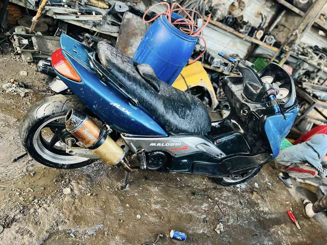 ￼السلام عليكم تي ماكس 2008 دراجه نقصهه بس نوزلات السعر ب8 العنوان بغداد رقم الهاتف*********** مستعجل ع بيعتهه
