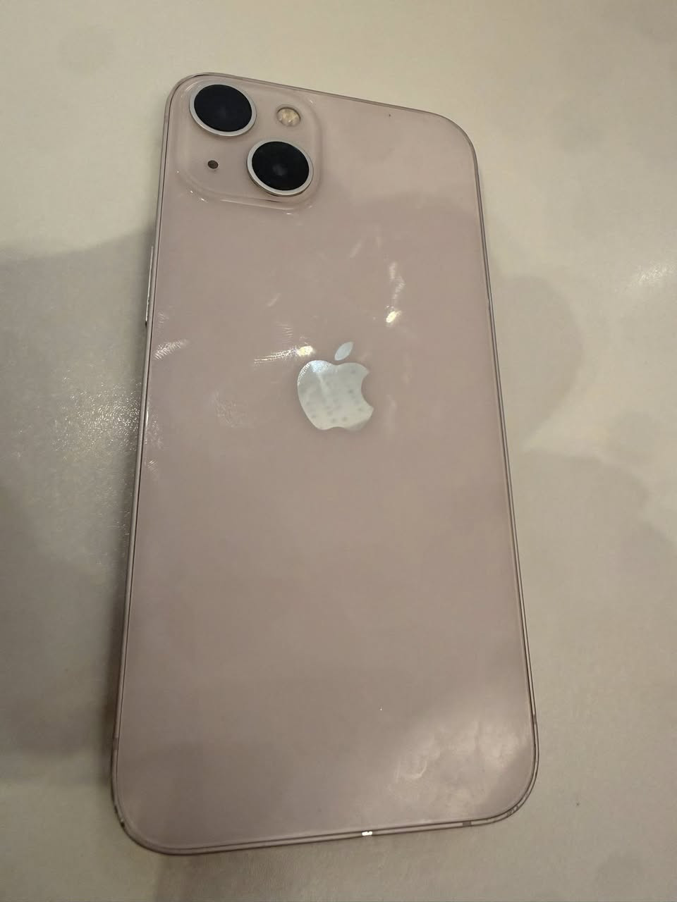 ايفون ١٣ عادي بلادي مقفول ايكلود جهاز مرتب وحلو مثل مموضح بل صوره السعر 225 وبي مجال حك الجيه 
للاستفسار ***********
