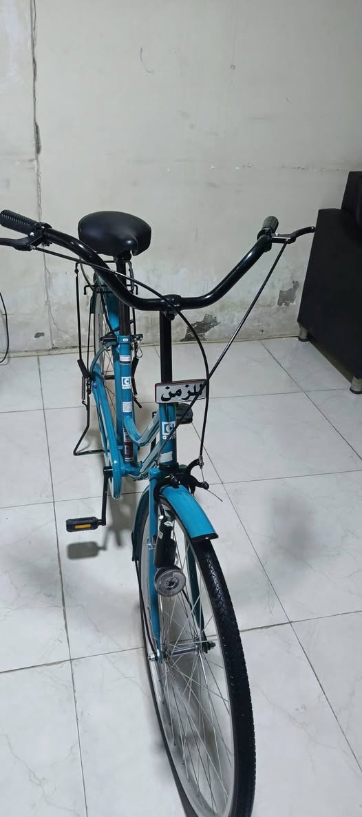 سلام عليكم باسلك للبيع نوعيه كلوف أحسن وارقى نوعيه حالين بل سوك مديل 22لون مميز لشراي خاص أو تصال ***********
