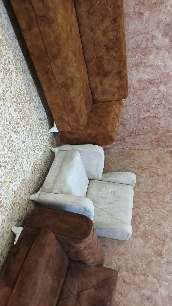 تخم 11مقعد تسكام جديد كلش اي ضررمابي نضيف جد شرط النظافه والقوه سعره 300يوجد توصيل داخل كربلاء ***********
