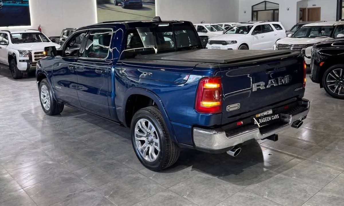 رام لمتد لونك هورن 2024 هارلم
RAM LONGHORN LIMITED 2024    HARLEM

بعدها بالضمان 

فول فول مواصفات 

بانوراما كاملة  •

كراسي امامي خلفي تدفئة وتبريد •

شاشة كبيرة تيسلا • 

رادار امامي خلفي جانبي •

نقط عمياء • 

كامرات 360 • 

كاميرا بالمراية الوسطية •

دوس كهربائية جهتين •

لدات امامي خلفي وعدستين • 

جكات هيدروليك • 

رام بوكس • 

شاشة دجتل • 

خزن ميموري •

ويل حجم 20 

محرك 5.7 هيمي

ماشية 39 الف كيلو 

مكفوله 
*********** وتساب
اربيل
