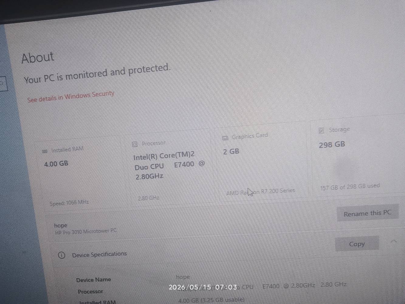 كسسات 2 شاشات 2 
ماوس كيبورد سماعات خارجية وسماعات راس 
باور سبلي اضافي 
سعر 80
رقمي 0775350366