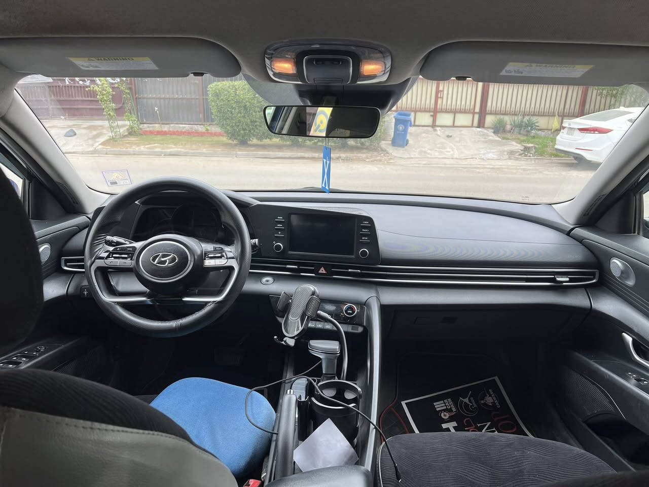 السلام عليكم لنترا أمريكية موديل 2021
حادث خلفي وهنا صارت طخات بارد
3 انضمة قياده
تشغيل عن بعد
توقف ذاتي 
قياده ذاتيه 
تحديد مسار
نقطه عمياء
رادار
مانع انزلاق 
كار بلي 
مكينه 2000
السعر 142 وبيهه مجال 
مكاني حي الجامعه ***********
