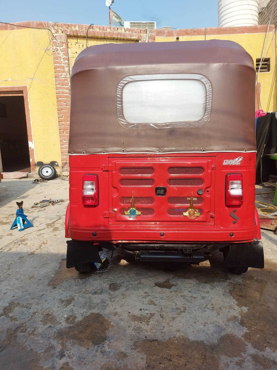 السلام عليكم تكتك موديل 2017 أوراق اصولي المصطفى نضافه 20 تكتك جاهزه تجفيت جديد اكسن جديد باتري كابريته ضفيره امامي التكتك جاهزه صبغ عام للجماليه السعر 3600 وبيها مجال مكاني بابل القاسم ***********
