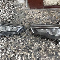 زوج لايتات للبيع من ٢٠١٠ الى ٢٠٢٠   الايسر بلادي اصلي سعره /١٥٠ الف   ...