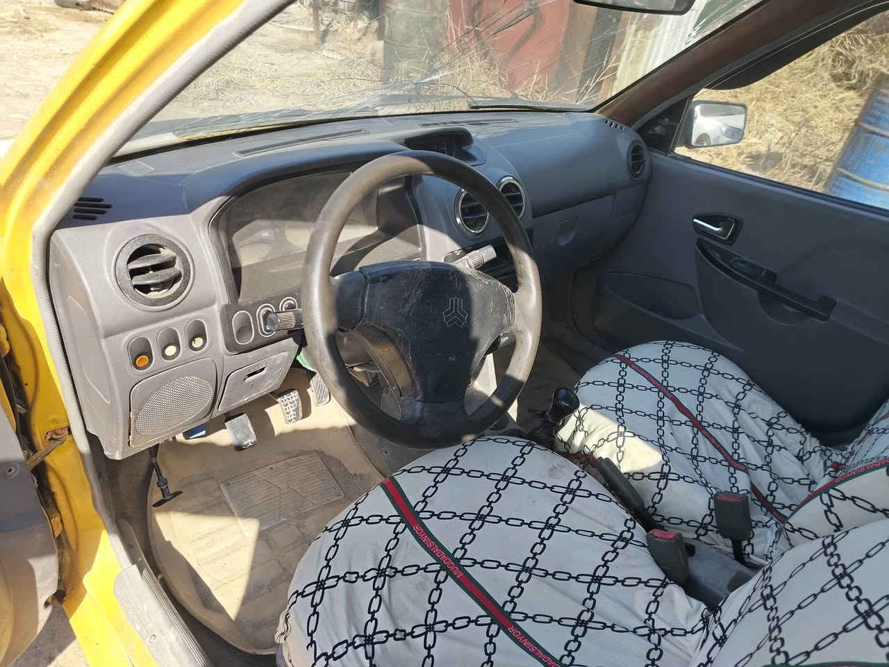 للبيع سايبا موديل ١٢ رقم رقم احمر سنويه عظم سياره شغاله وجاهزه كير ومحرك وحداديه وتخم تاير السعر ٨ أوراق للاتصال *********** مكان السياره بالحله
