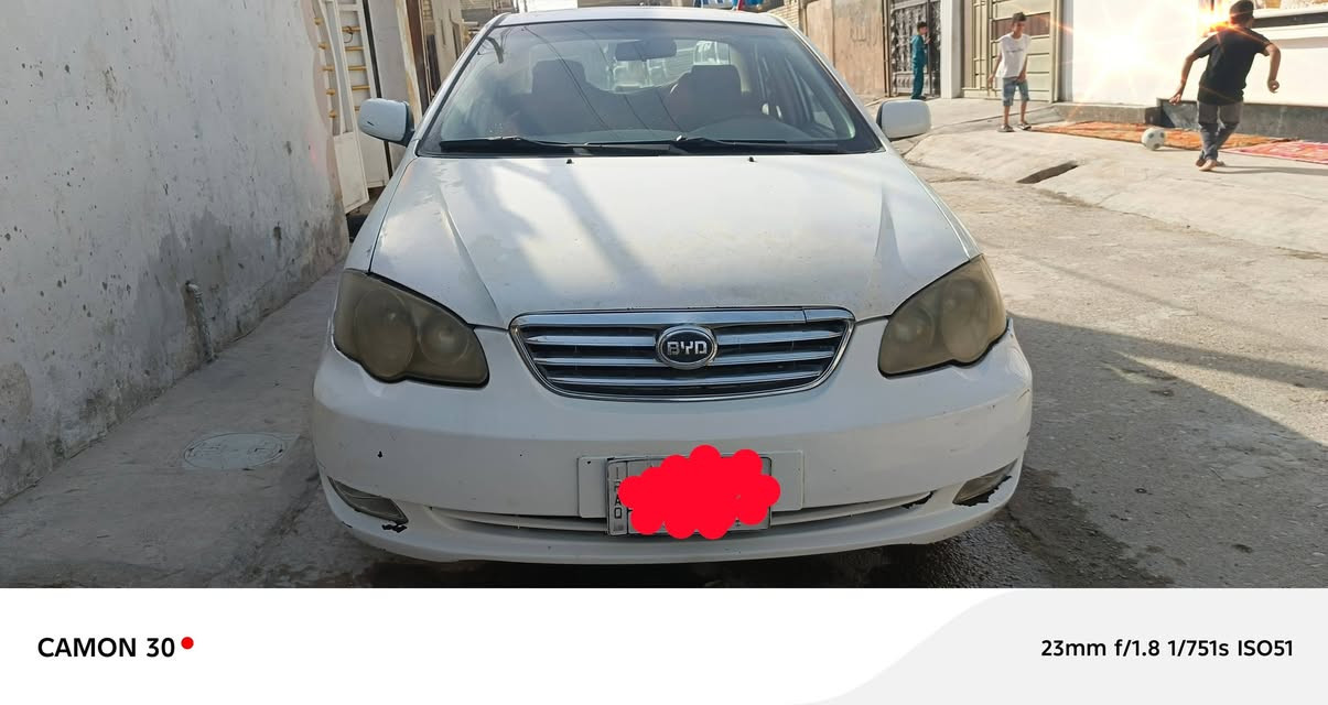 سلام عليكم بي وايدي f3 موديل 2013 بيها باب سايق صبغ او اماكن جراد قليله مثل ما موضح بل صور رايدها اب 55 وبيها مجال قليل مكاني بغداد ***********
