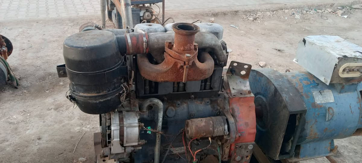 السلام عليكم ورحمه الله وبركاته مولد دويز حلاواني ٣ سلندر شغال وجاهز توليد ٥٠ كيفي السعر ١٨ وبي مجال حك جيه استفسار ***********
