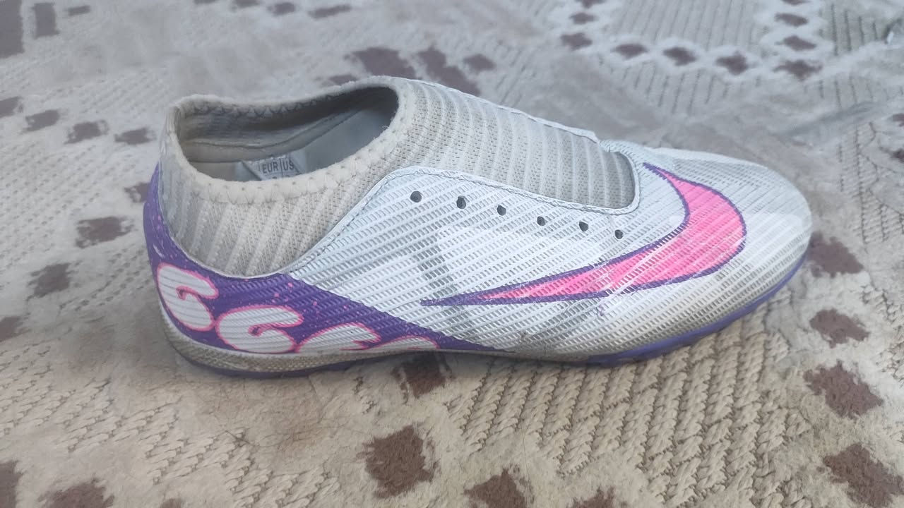 سعر القطعه 10 الف
حذاء نايك قياس 42 
وحذاء مسي قياس 42 
باله تايلندي 
توصيل 4  جميع المحافظات العراق 
وهديه جواريب نايك او اديداس ويا اي طلب وتدللون 
توصل خاص او ***********
