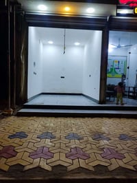 متاح محل للأيجار ٣  في ٤ ونص  شارع الصحفيين قريب على  المستشفى اللبنان...