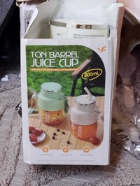 خلاط عصير • فواكه • توصيل مجاني