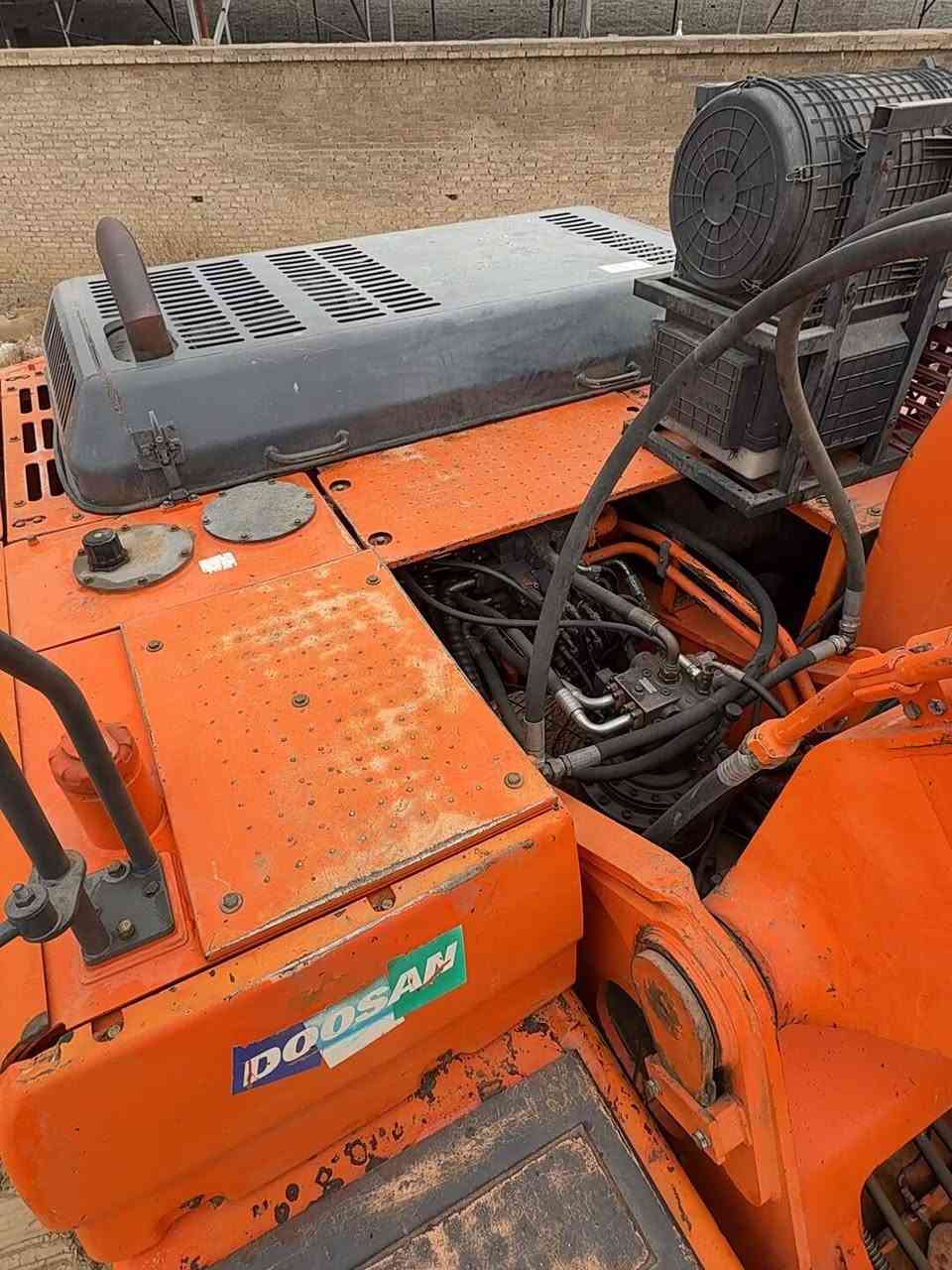 DX300 
Very good quality, no exhaust gas


**إذا كنت صاحب هذا الإعلان وتريد حذفه لأي سبب، رجاءا أرسل رسالة إلى الدعم الفني**