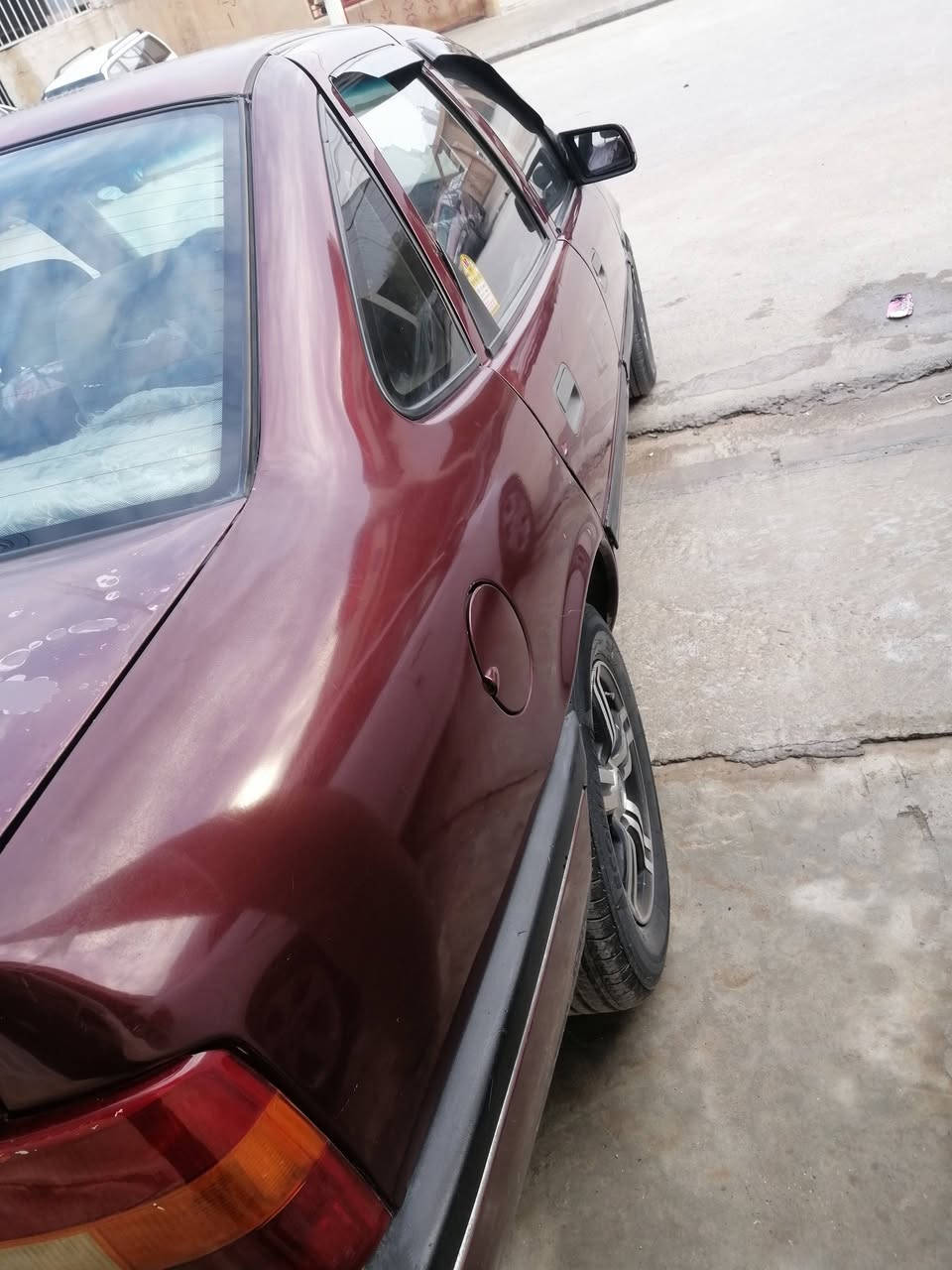 اسلام عليكم وابل فكتره للبيع
حجم 20
رقم نينوئ /موديل 91/ سنويه لي 28 
بي كربون 
باتري جديد
اربعه تايرات جديد قبل اسبوع شديته 
تدفيه شغله لايتات شغل كهربه كلو شغله
مابي صبغ بس دواس دواير 
امبدلين بس( 4) بيبان 
سياره شرط كير محرك 
رقم /*********** عنوان موصل تلعفر
