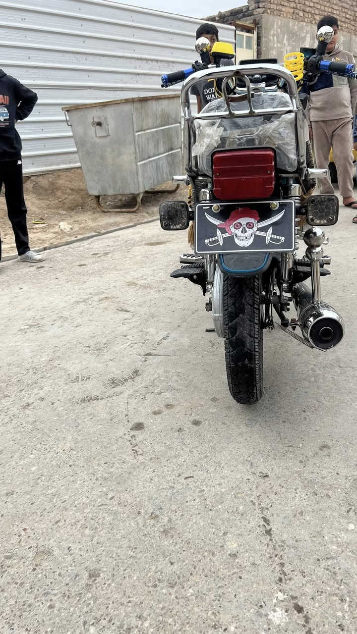 سلام عليكم دراجه سيفان موديل2024فول نضافه عارضه 650وبيه مجال لطيبين مكان بعقوبه بهرز ‭0771 197 9243‬
