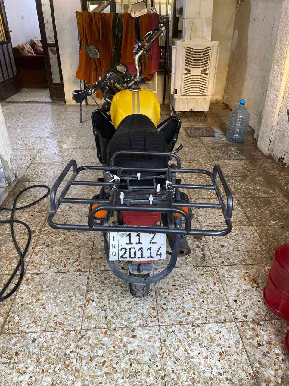 سلام عليكم بوكسر للبيع  مرقم وكاملة لوحة وسنوية بغداد تحويل ثاني يوم مكفولة كفالة عامة مابية اي نقص   شراي يتصل ويدلل السعر 2300 وبيهه مجال بسيط مكاني بغداد حي الجهاد رقم***********
