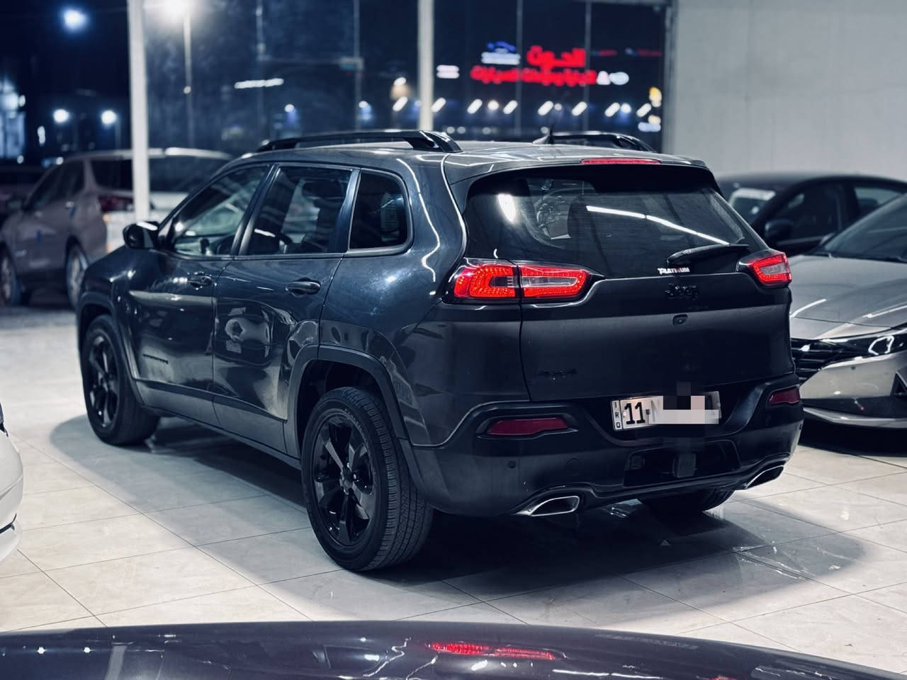 جيب بزون 2017
‏مواصفات ...
مكينة 6 سلندر ٣.٢٠٠
‏تبريد قطعتين 
‏كشنات جلد
لايتات زنون
تدفئة ستيرن وكشنات
‏هاند بريك بصمه 
‏اوتو هولد 
‏لد نهاري 
تشغيل عن بعد
وضعيات قيادة (سبورت و ثلجي وطيني واوتو) 

‏السياره بطاريه جديده 
‏مكينه كير نظيفات جدا 
‏تبريد ثلج
السعر 128 ورقه
التواصل ع الرقم 
***********
موجود واتساب
